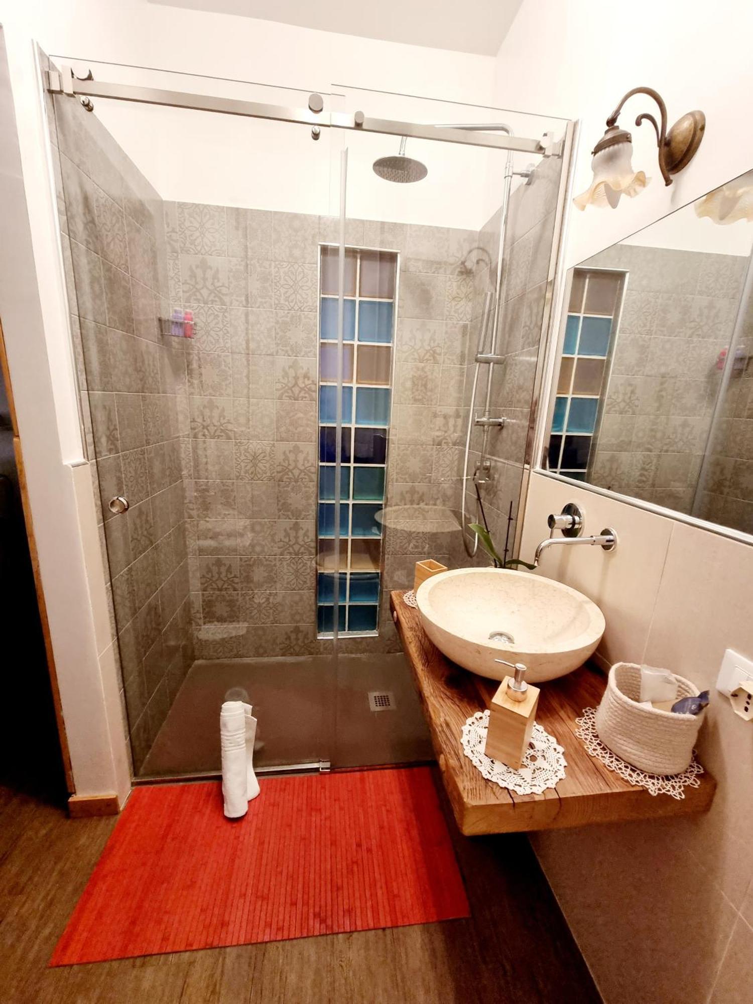 Casavacanze Tuttapposto Palermo Bagian luar foto